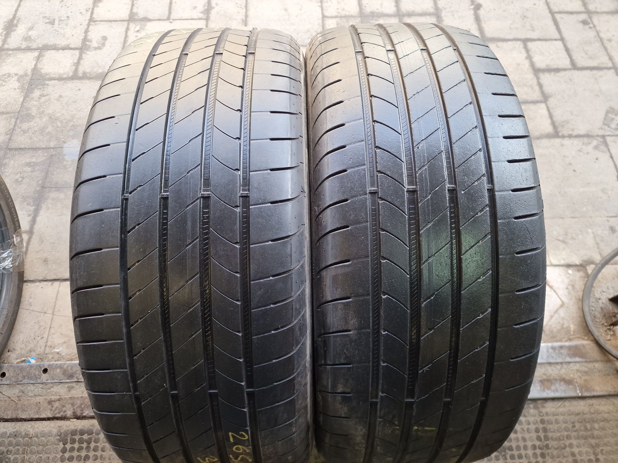 Пара летних шин 265/45 R21 Goodyear
