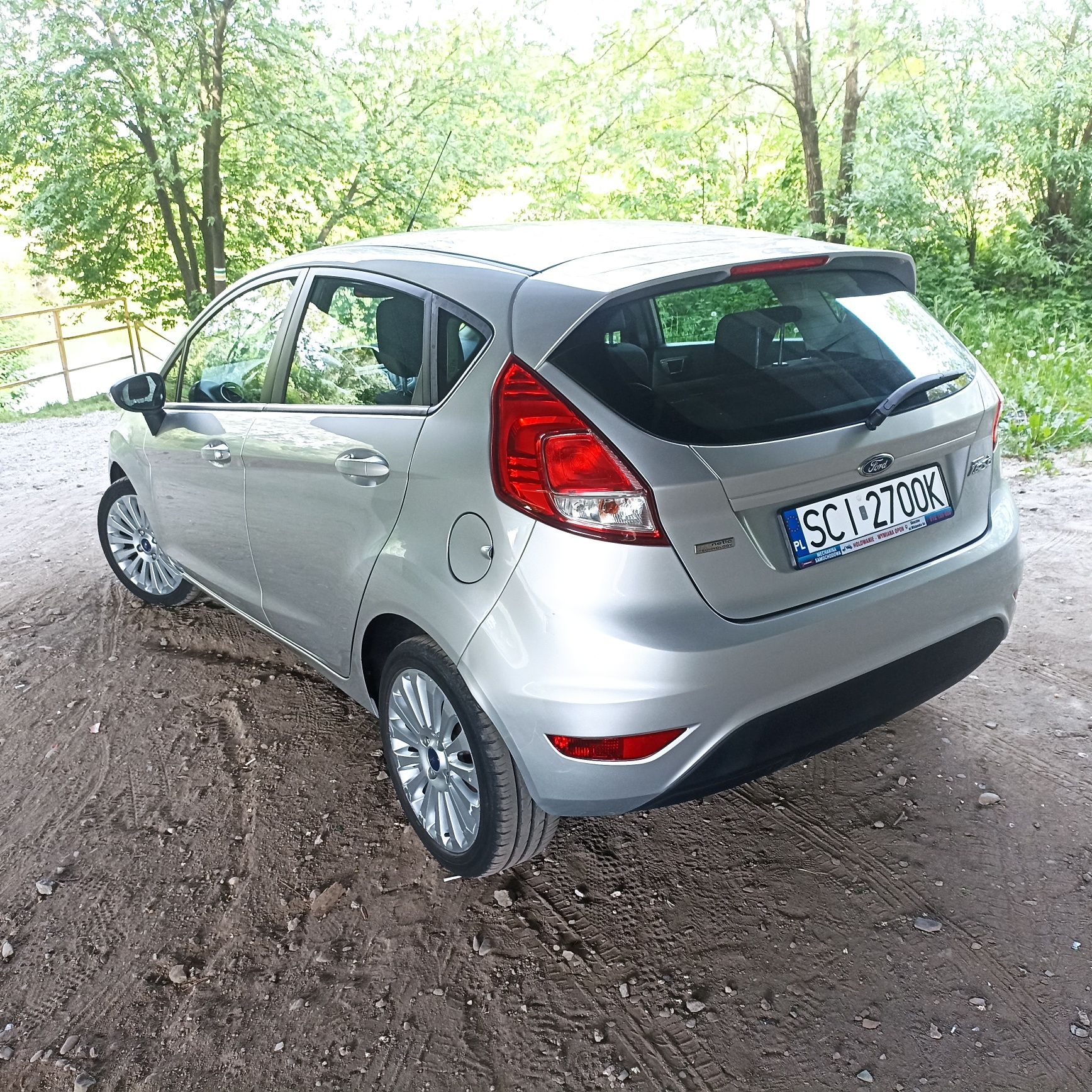 Ford Fiesta MK7 Lift 2013r Klimatyzacja Alufelgi