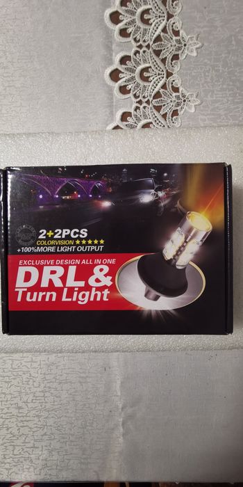 Денні ходові вогні в поворотники