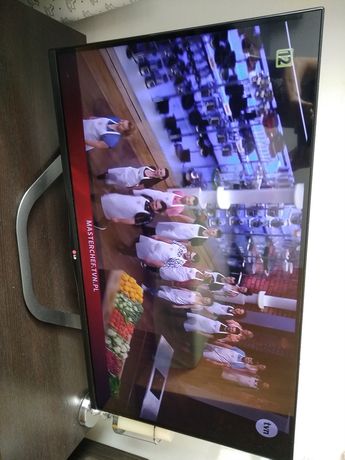 LG 47 cali Smart TV 3D