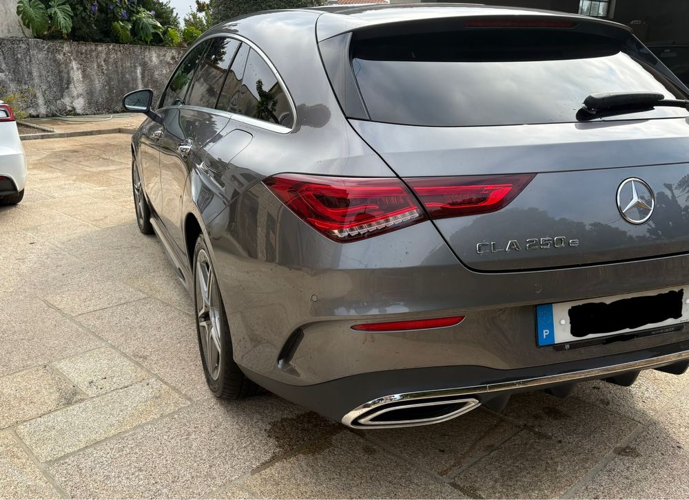 Mercedes CLA 250e Shooting Brake AMG