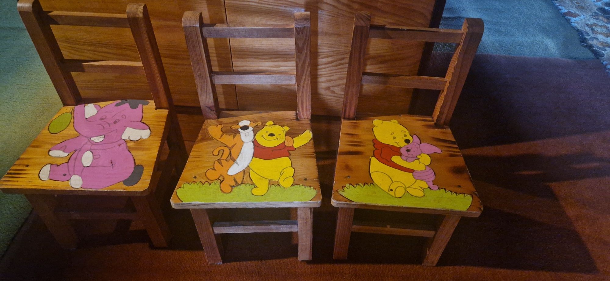 Stolik z krzesłami/ drewniany stoliczek dziecięcy