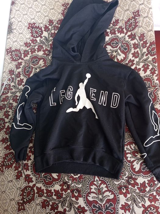 Спортивний костюм/ Вишиванку/сорочки/ шолом і рукавиці шкіряні