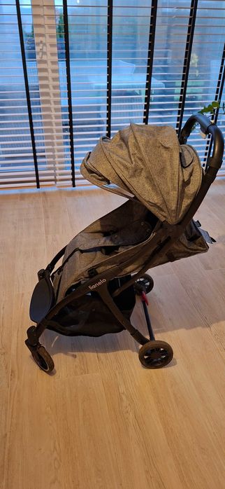 Wózek spacerowy. 2 w 1 super wygodny