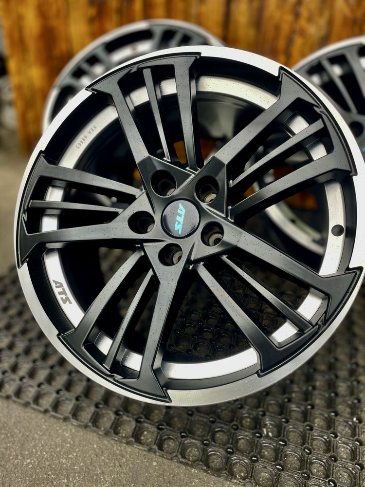 Круті спортивні диски 5/114.3 r19 нові