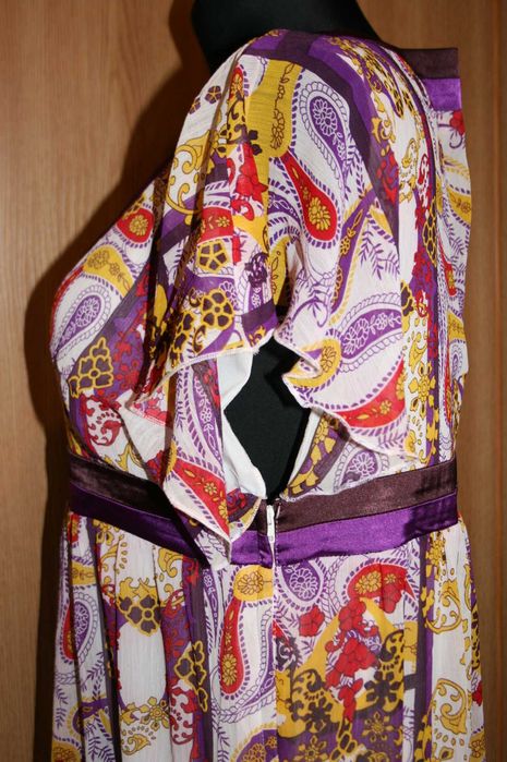 Wzorzysta letnia suknia stylu boho rozm. 42