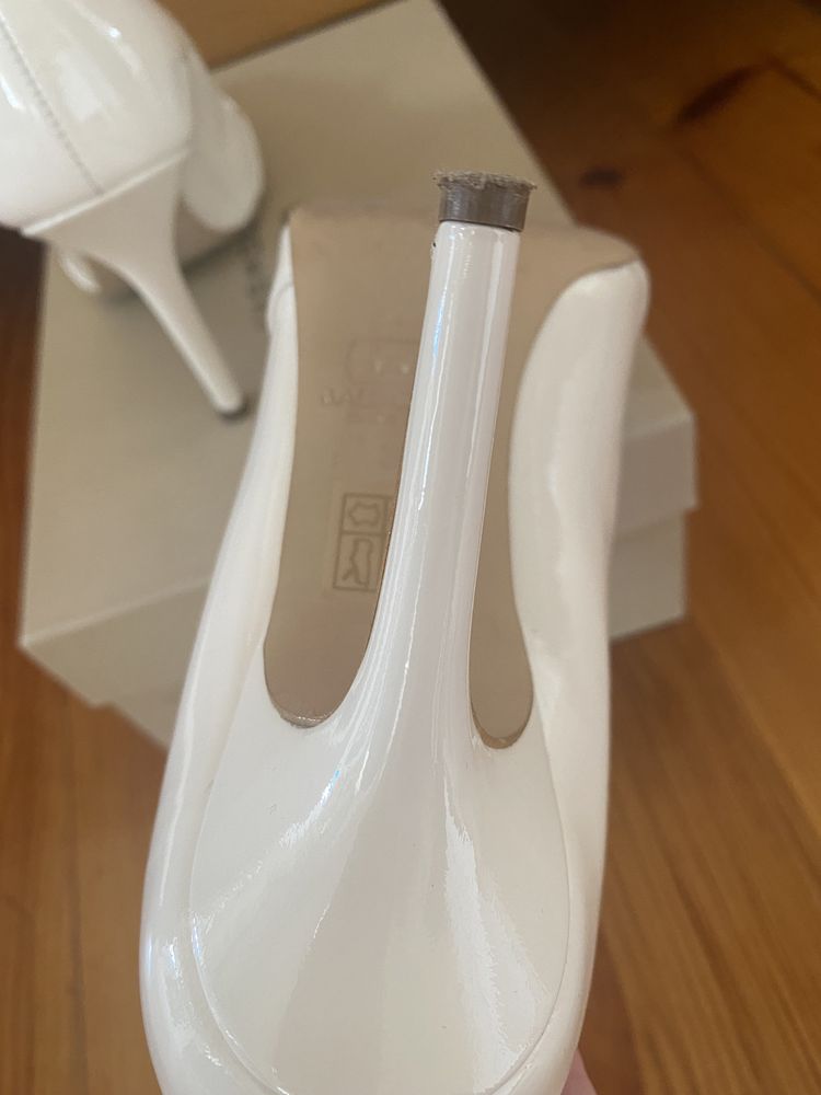 Buty szpilki 38 skóra Baldowski ślub