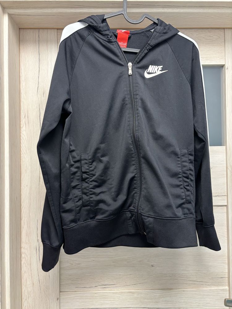 Bluza czarna nike 158 170