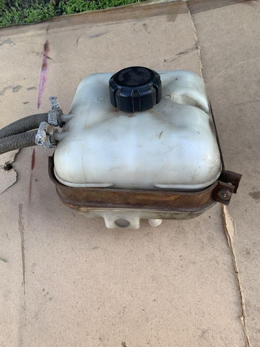 Розширювальний бачок Газель