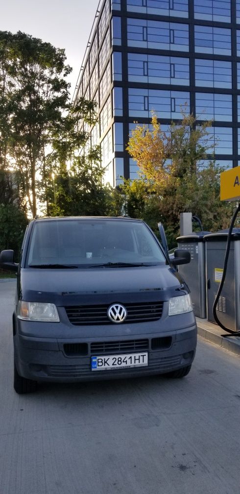 Продам Volkswagen Transporter T5