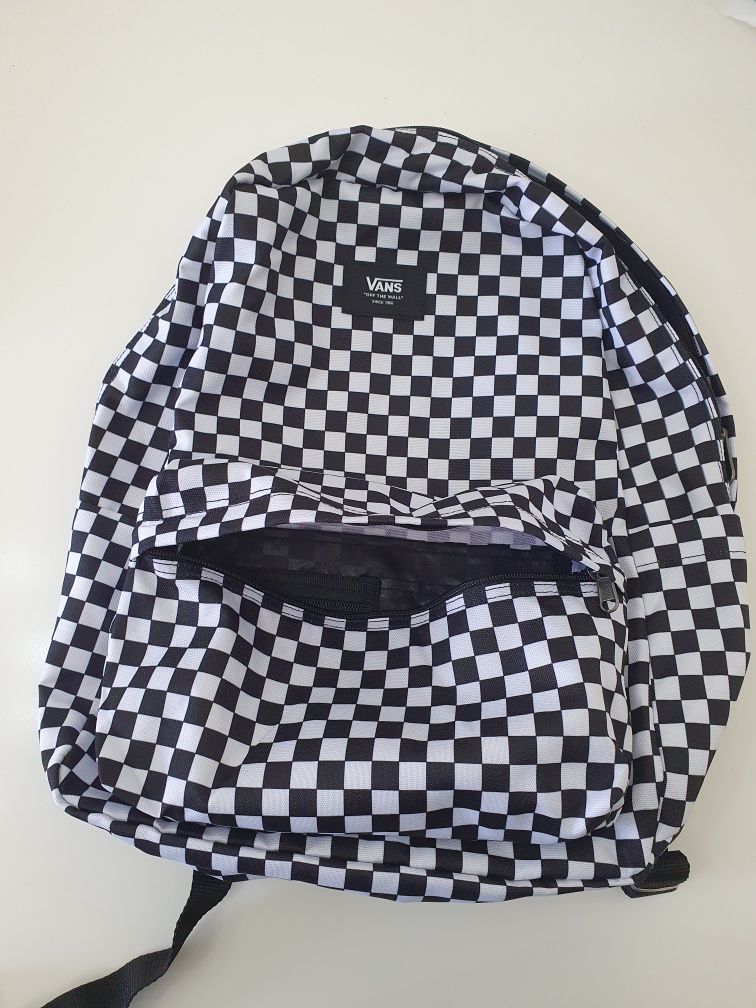 Mochila vans nova nunca usada