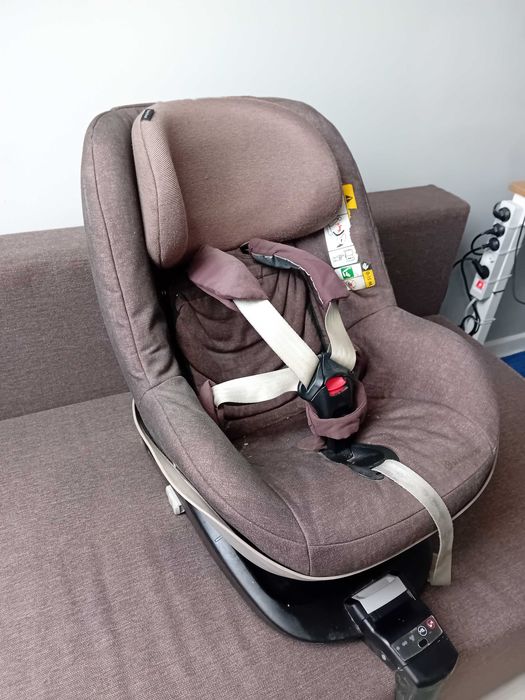 MaxiCosi 2way Pearl z bazą 2way fix