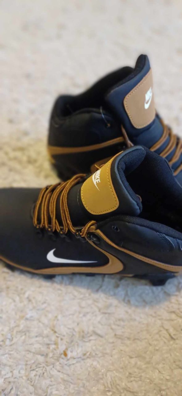 Nowe zimowe buty męskie