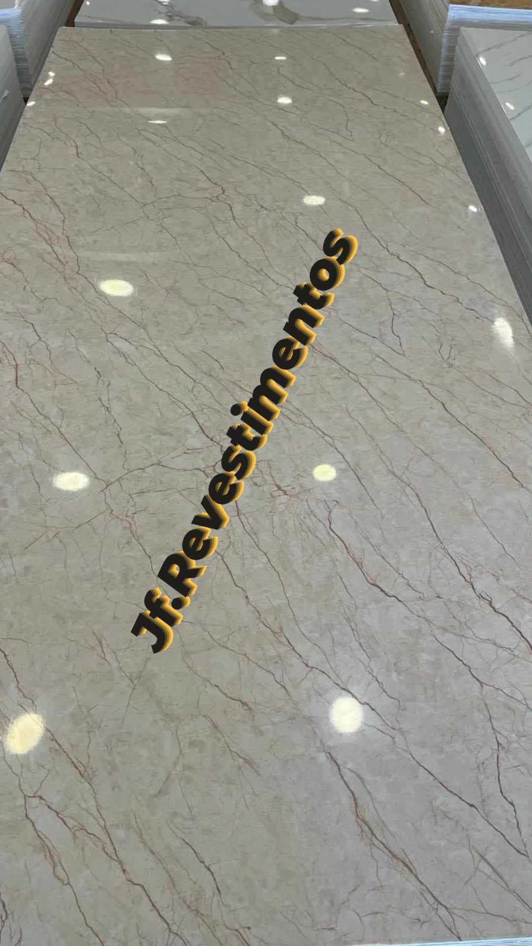 Painéis revestimento paredes em PVC