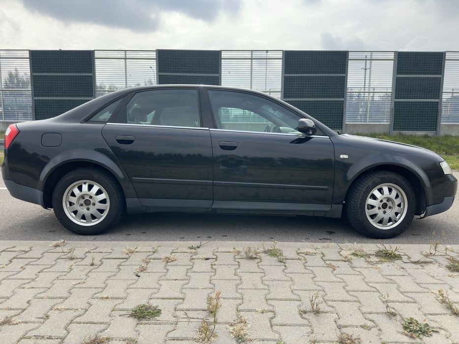 Audi A4 B6 1.6 benzyna