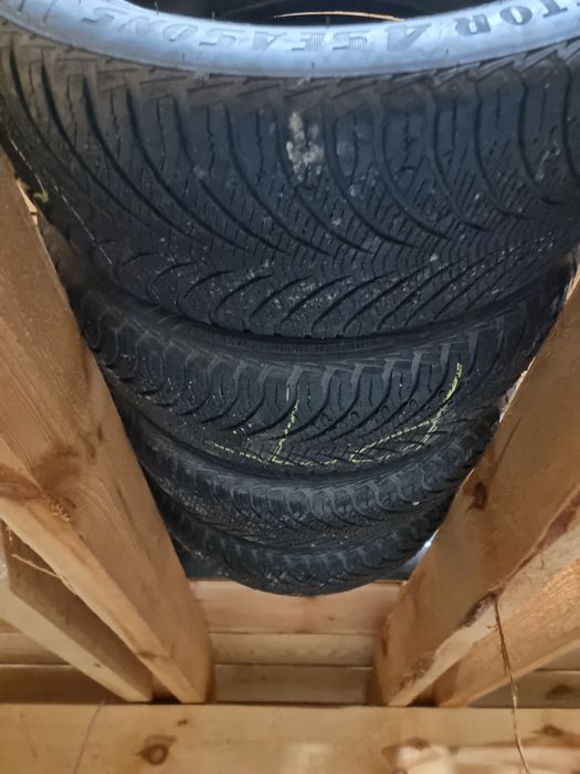 Goodyear Vector 4Season R16 205/55