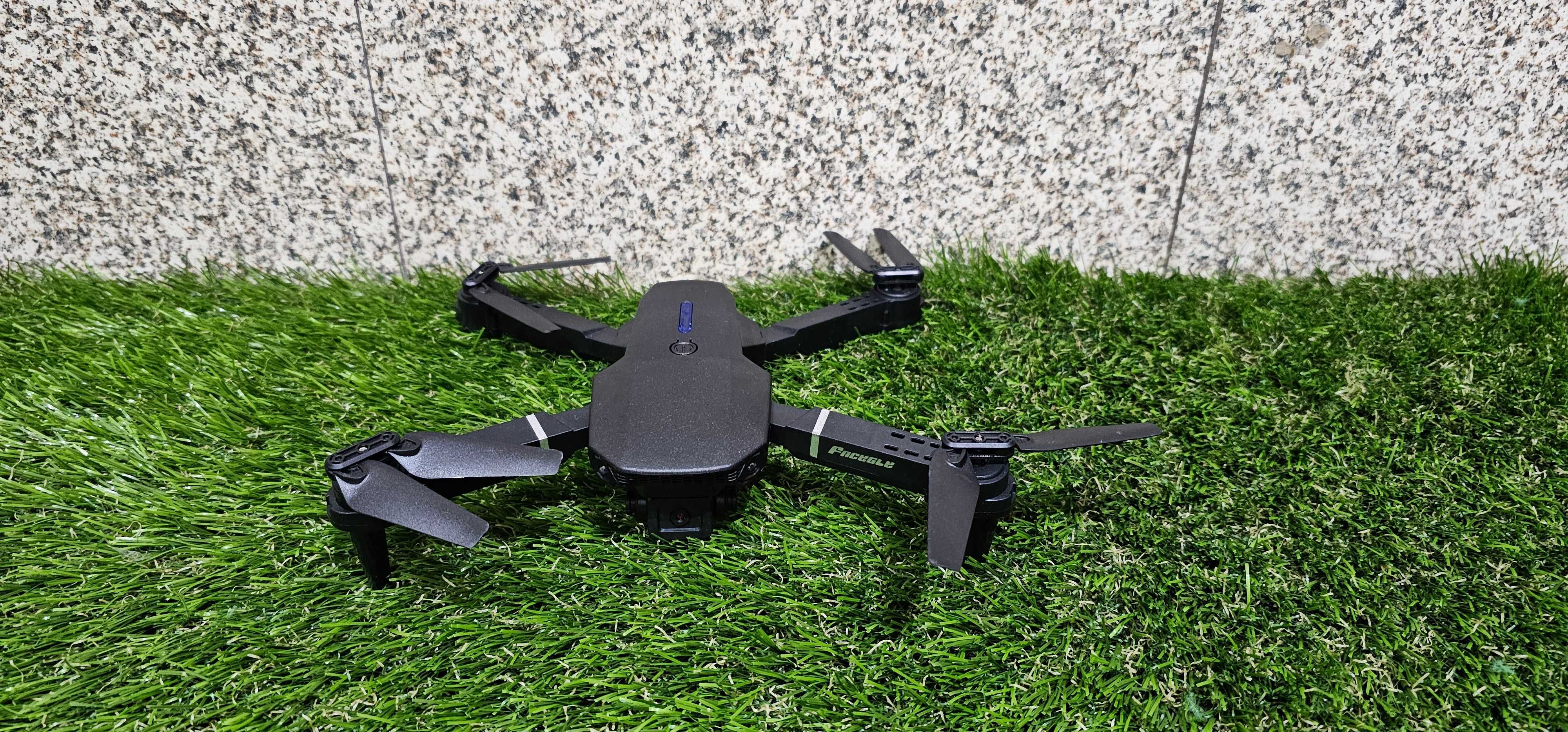 Drone E88 2.4HZ c/novo