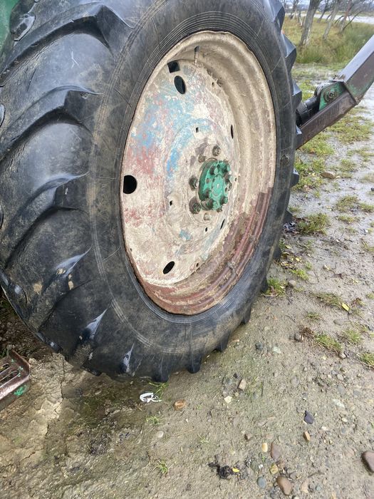 Трактор ЮМЗ.