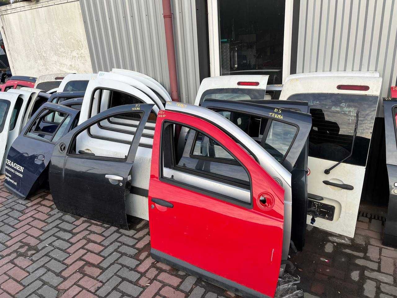 Двель передя задня , Двері RENAULT / DACIA