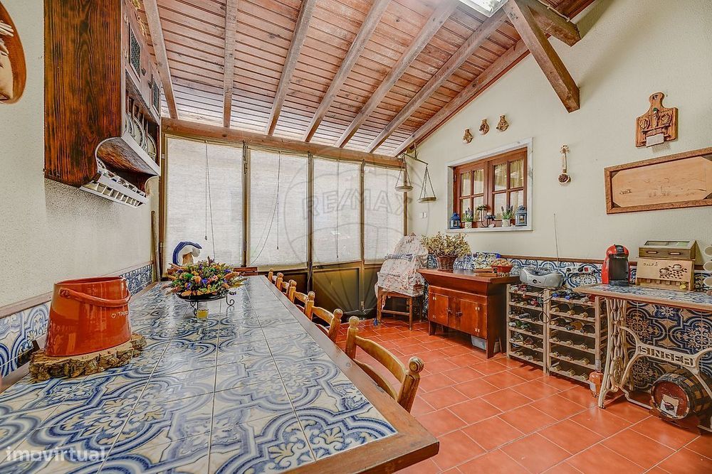 Moradia T4 para venda