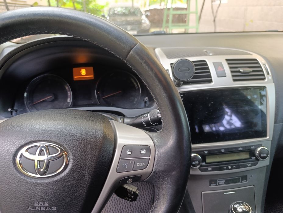 Toyota Avensis 2.0 дизель