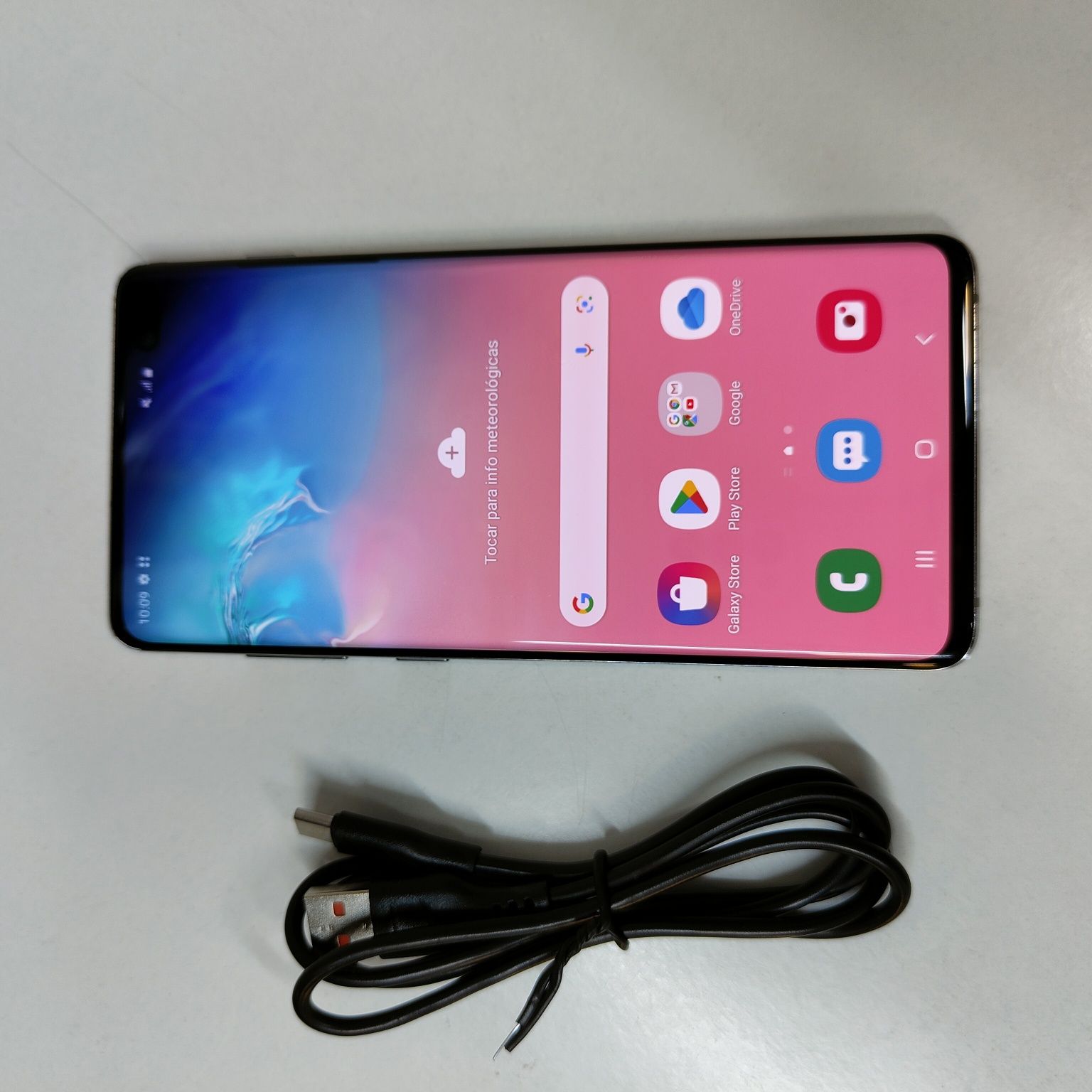 SAMSUNG Galaxy S10+ (6.4'' - 8 GB - 128 GB - Branco Prisma) praticamen