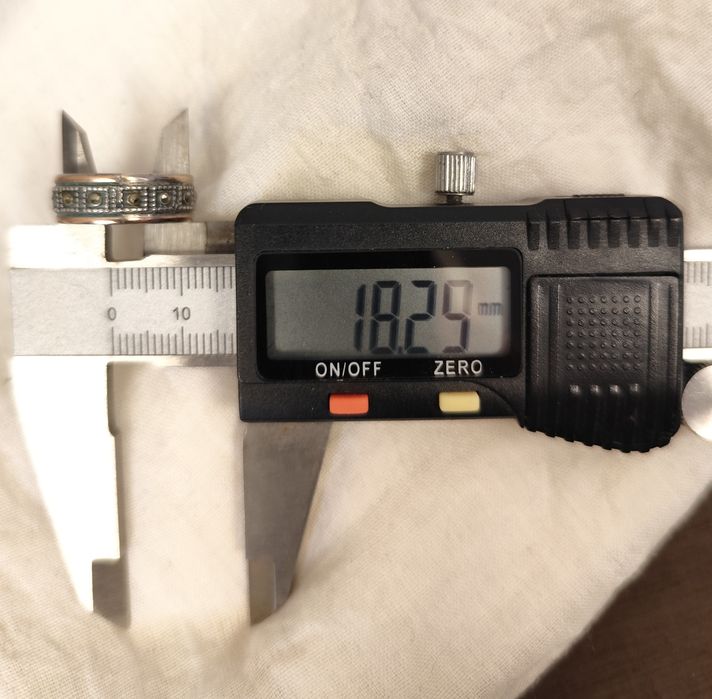 Conjunto alfinete e anel