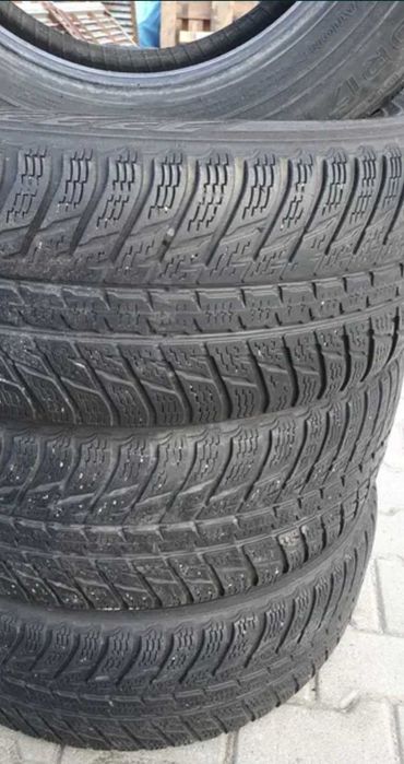 Opony zimowe Nokian 225/60R17