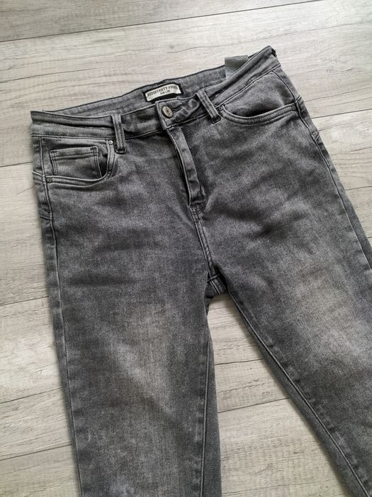 Джинси жіночі нові розмір L.
