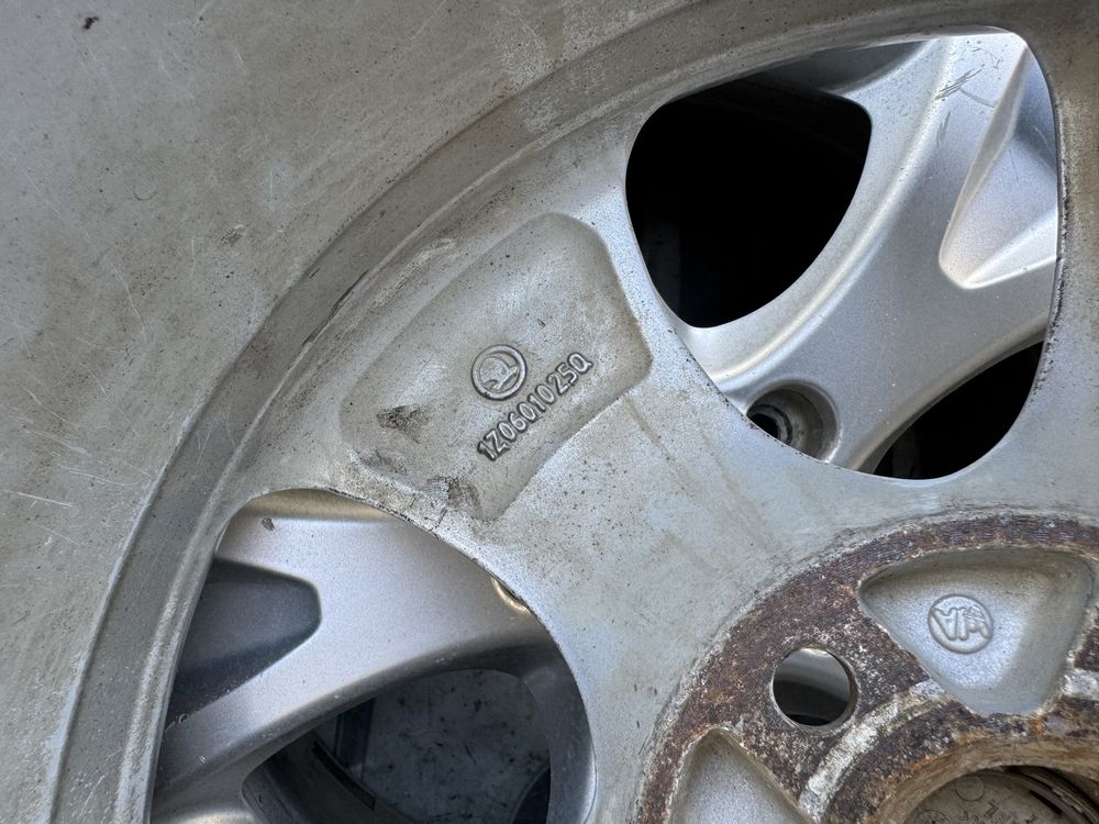 Диски R17 5/112 Skoda a5 a7 шкода октавія octavia