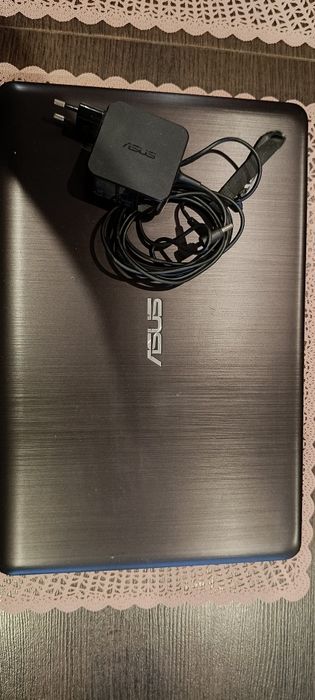 Laptop ASUS sprzedam