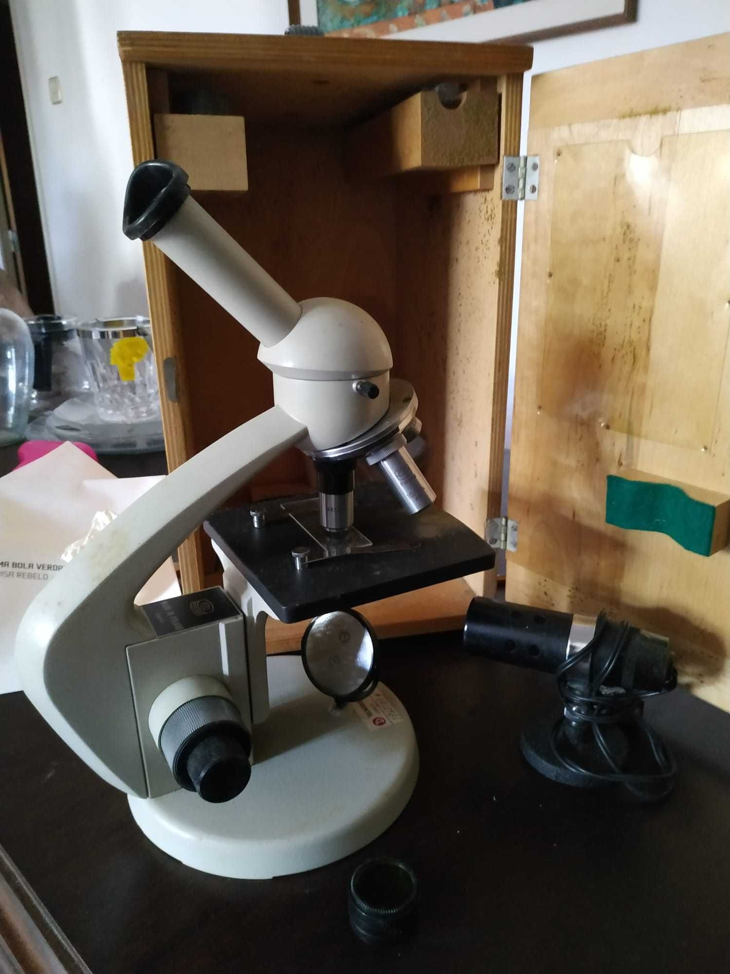 Microscópio excelente!