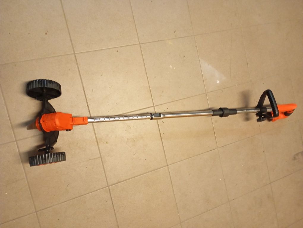 Podkaszarka akumulatorowa 18V
