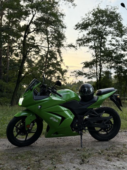 Мотоцикл Kawasaki Ninja EX 250