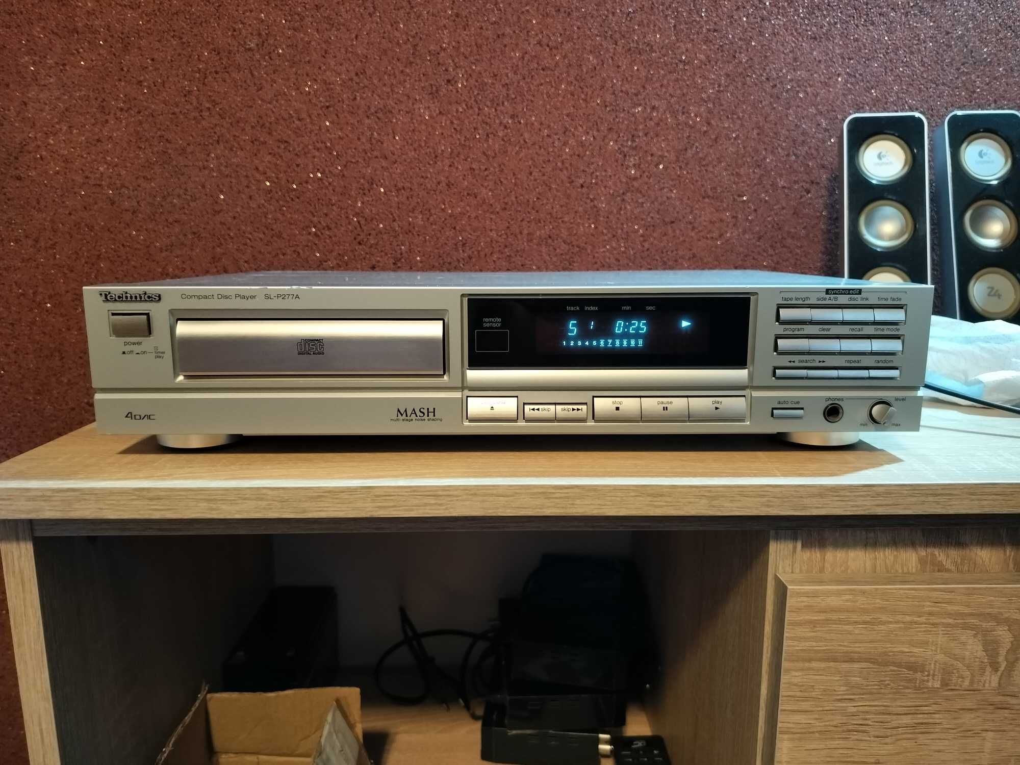 Rezerwacja.Srebrny.Odtwarzacz CD Technics SL P277 A. 100% sprawny.