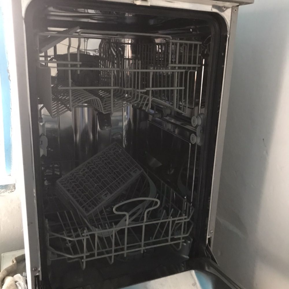 Посудомийча машина