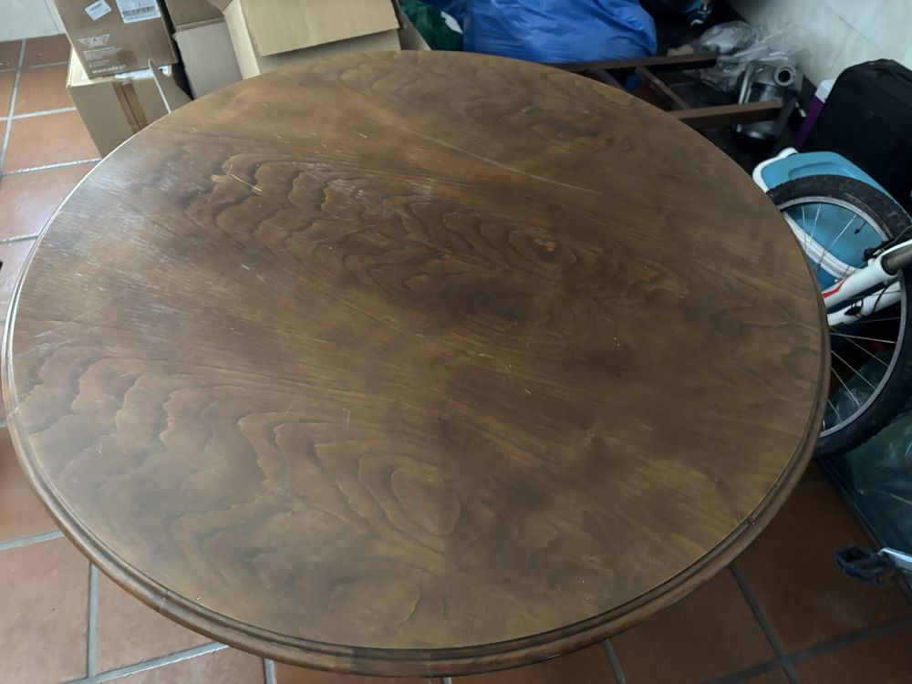 Mesa de sala redonda