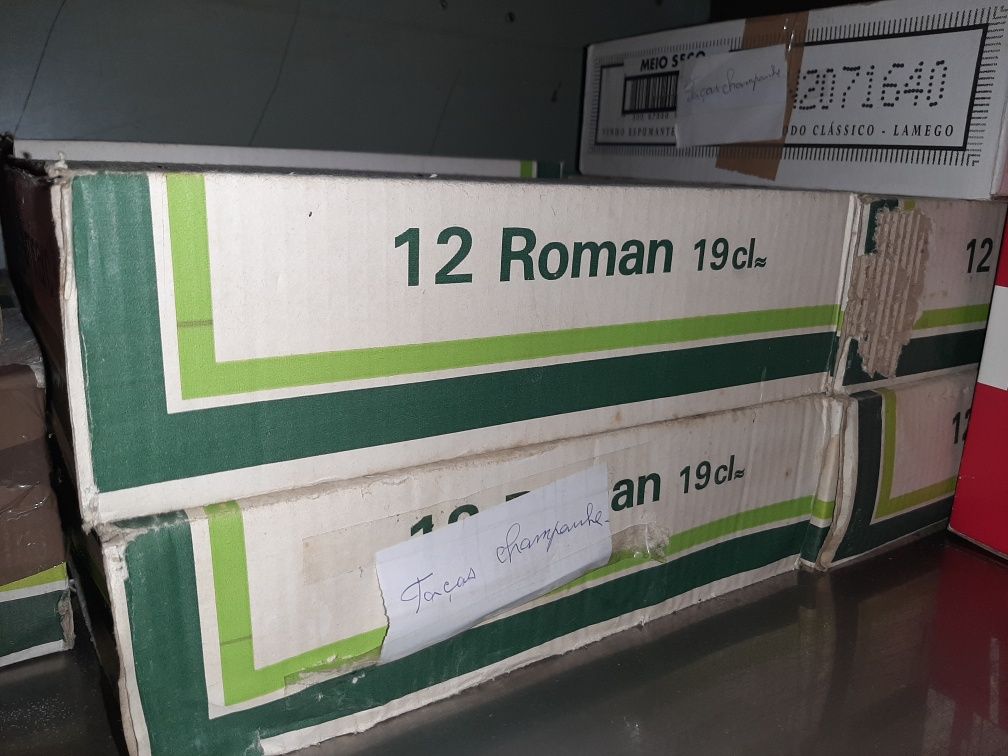 Taças de champanhe/fruta e outros