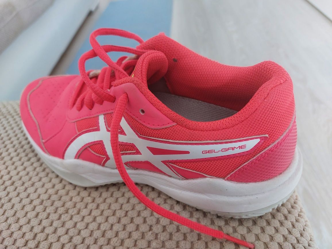 Продам тенісні кросівки Asics Gel Game, 35 р