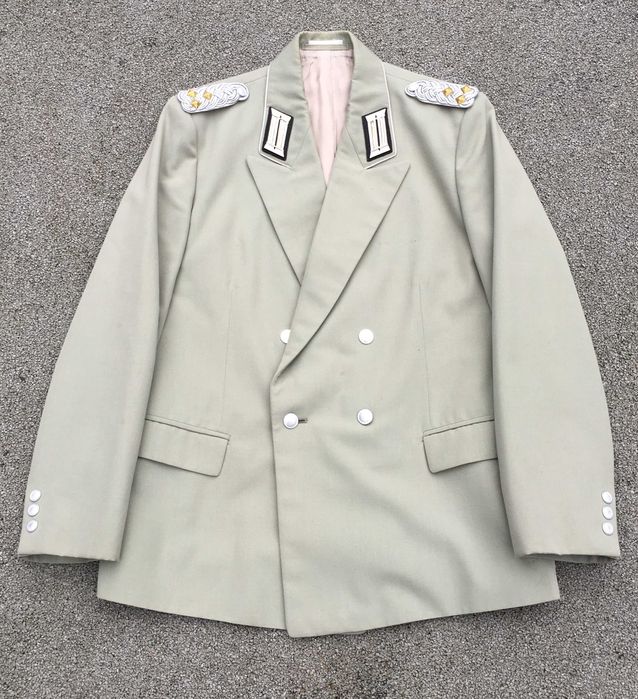 Mundur galowy DDR NVA Oberst (Pułkownik) g52-1  1977rok.