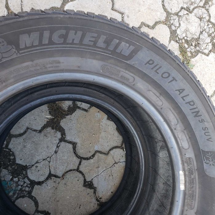 Шини 235/60 R17 Michelin (Мішелін)  120$/2шт. зимова резина