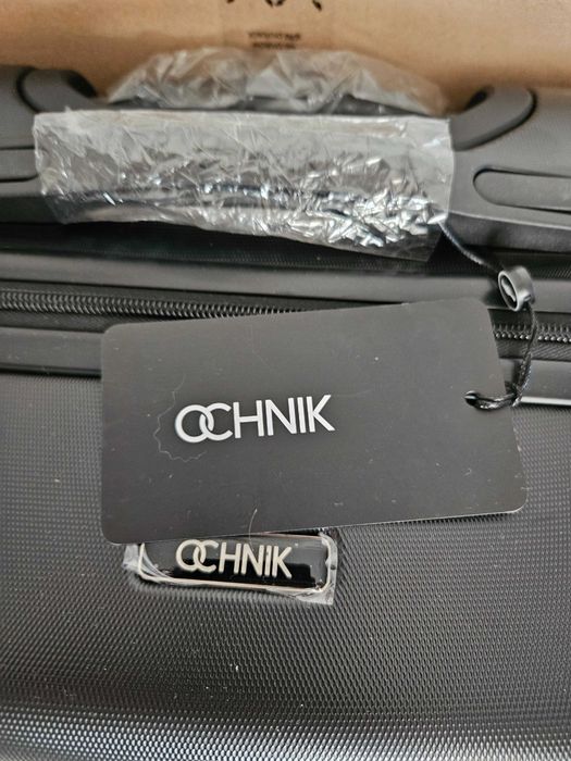 Walizka średnia OCHNIK nowa