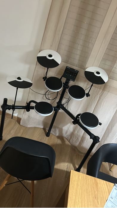 Bateria Eléctrica Roland TD-02K V-Drums
