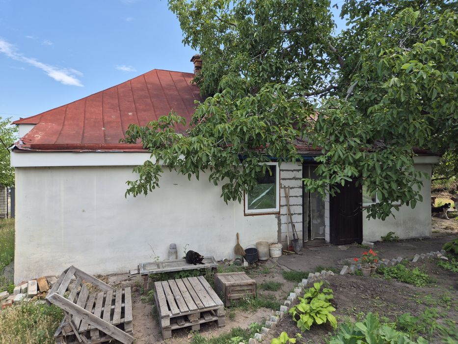 Продаж будинку по вулиці Миру