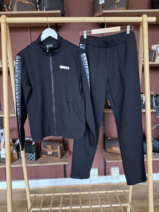 Спортивний костюм жіночий Emporio Armani L,XL