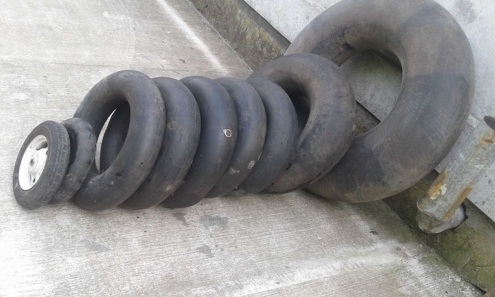 Продам глушители ресоры запчасти