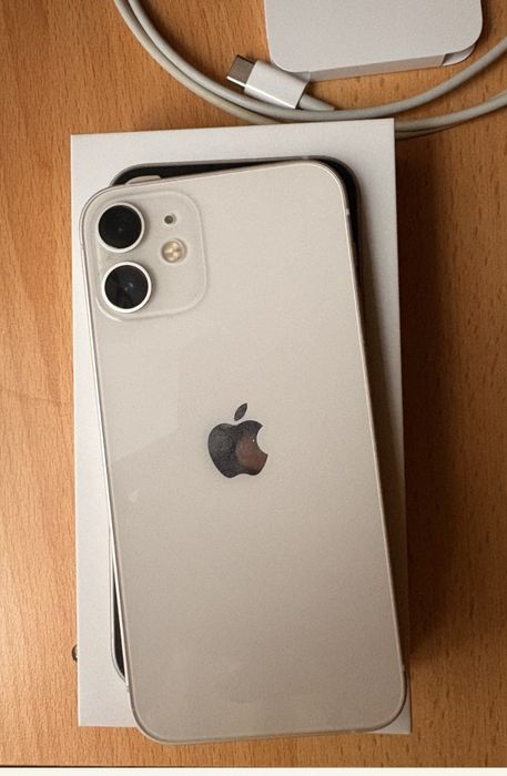 Iphone 12 в ідеальному стані