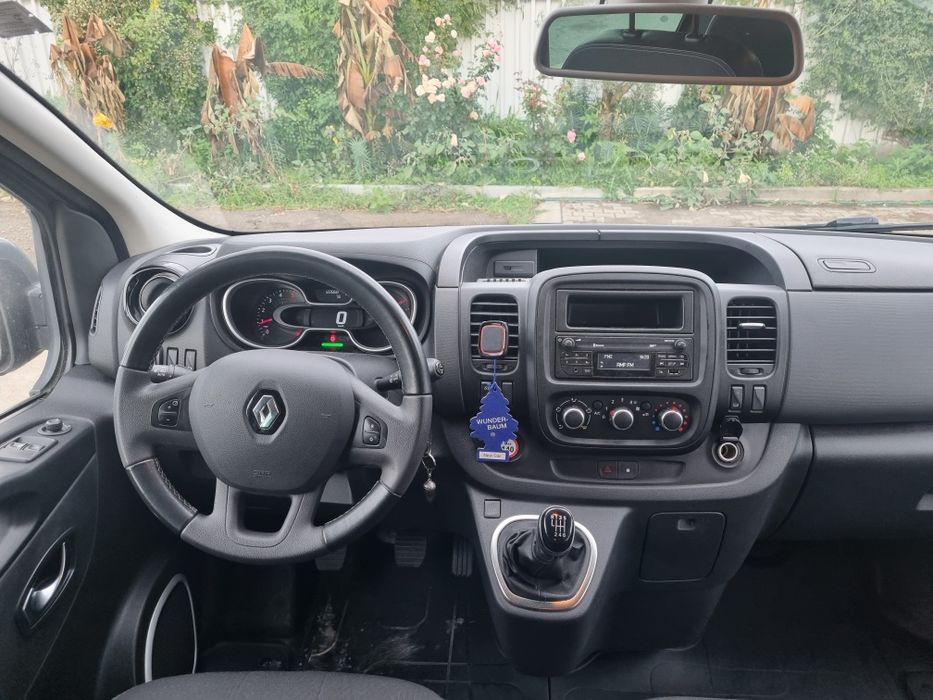 Renault Trafic combi salon Polska  I właścici 2021 pierwsza rejestracj