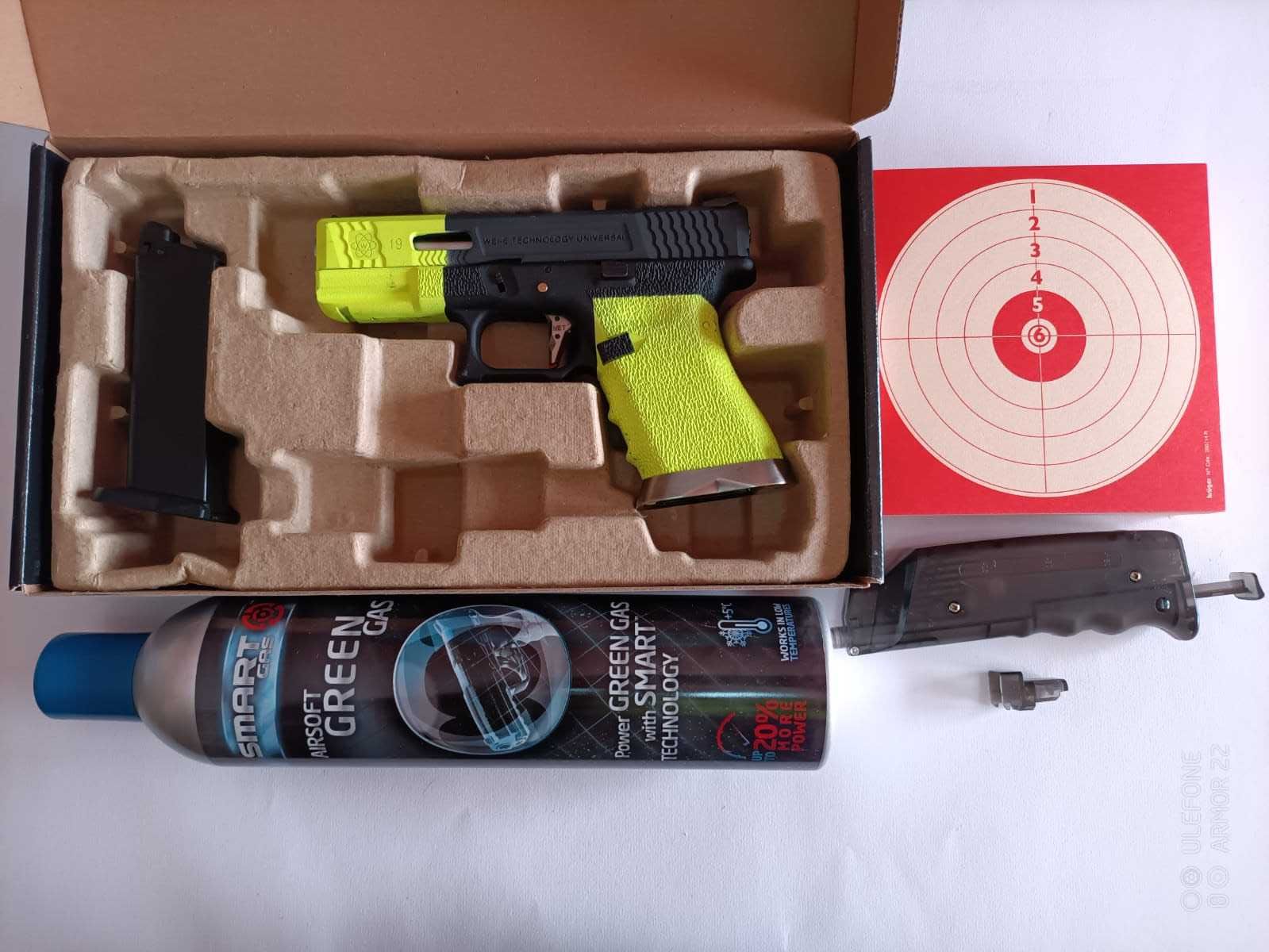 Pistola G-Force 18C Metal Barrel Version GBB black/silver [WE]