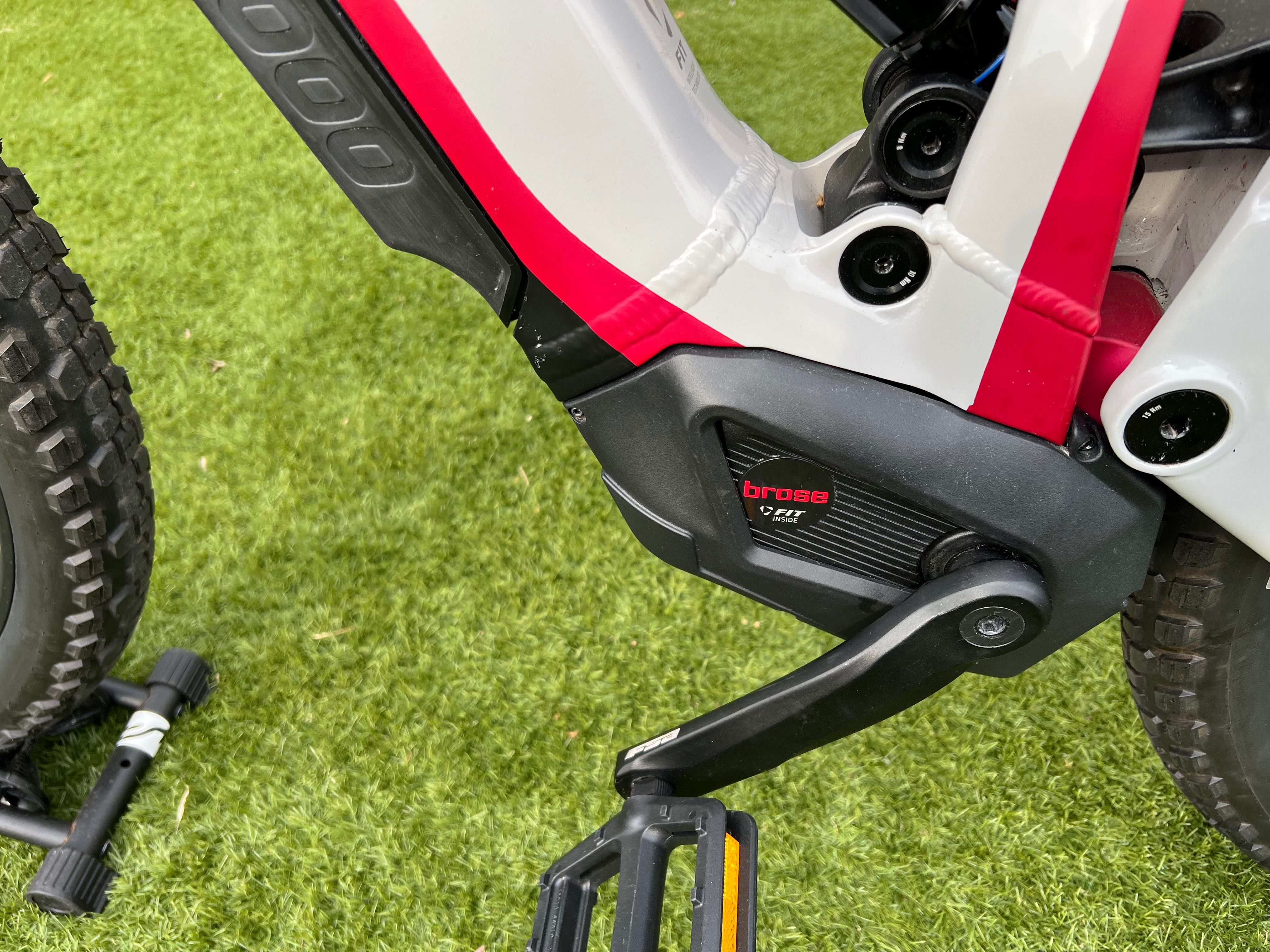 E-bike Bulls E-Stream EVA TR2 E-BTT Fully 27,5" 39 ст